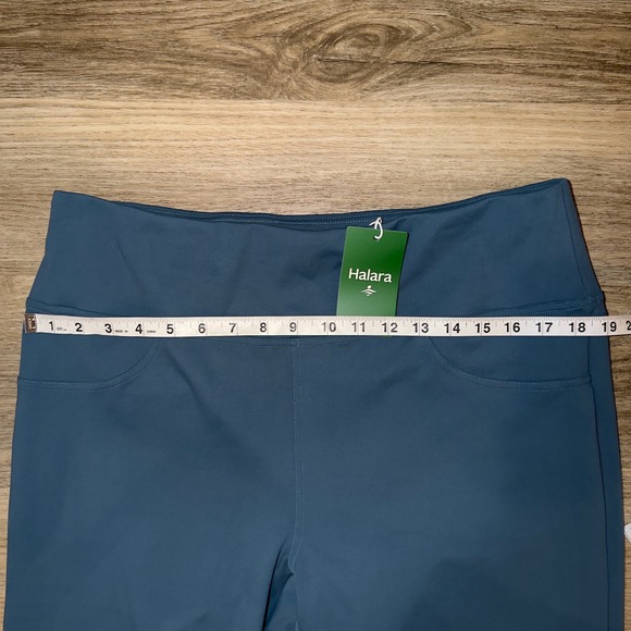 Halara High Waisted Flare Leggings Yoga Pants Blue Women's 1X NWT Stretch - Picture 2 of 8